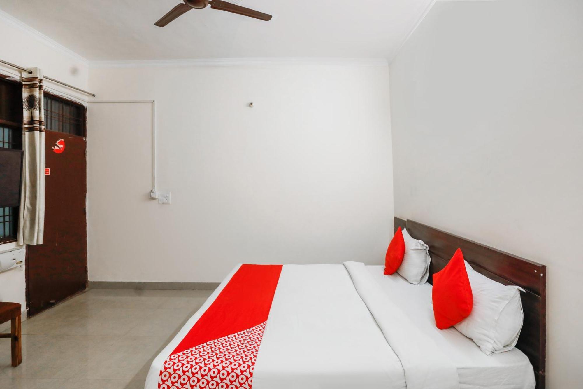 Hotel O Av Residency Near Botanic Garden Of Indian Republic Noida Exterior foto