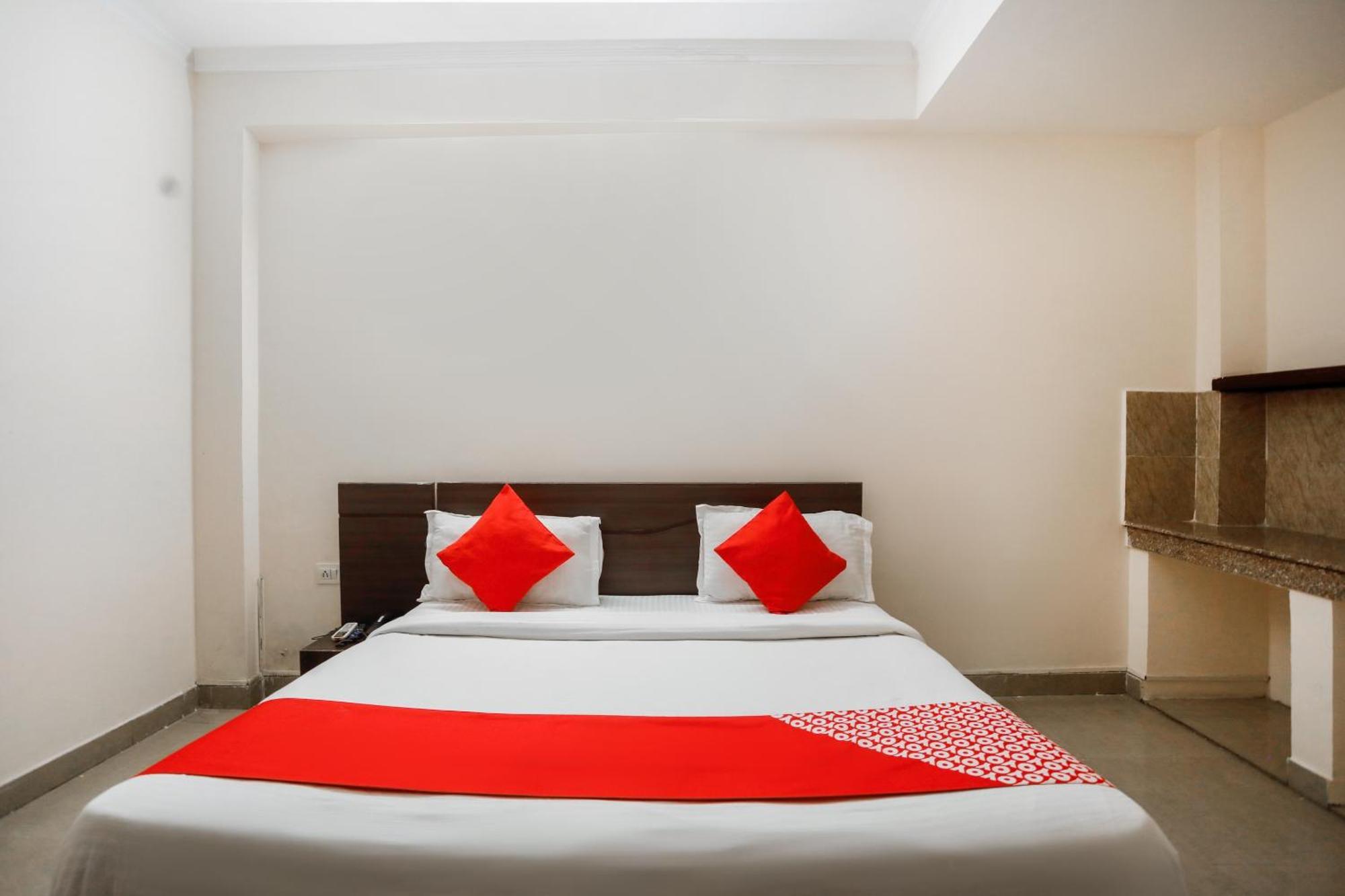 Hotel O Av Residency Near Botanic Garden Of Indian Republic Noida Exterior foto
