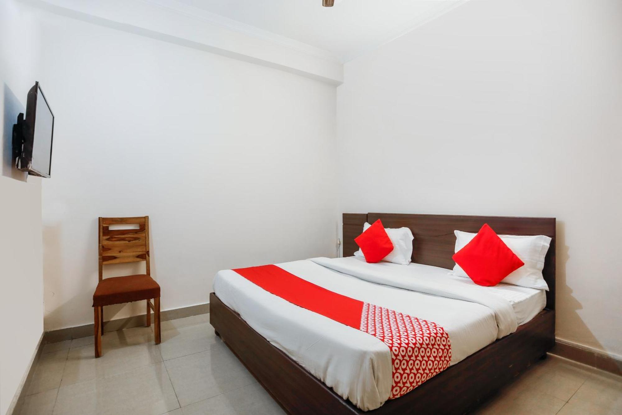 Hotel O Av Residency Near Botanic Garden Of Indian Republic Noida Exterior foto