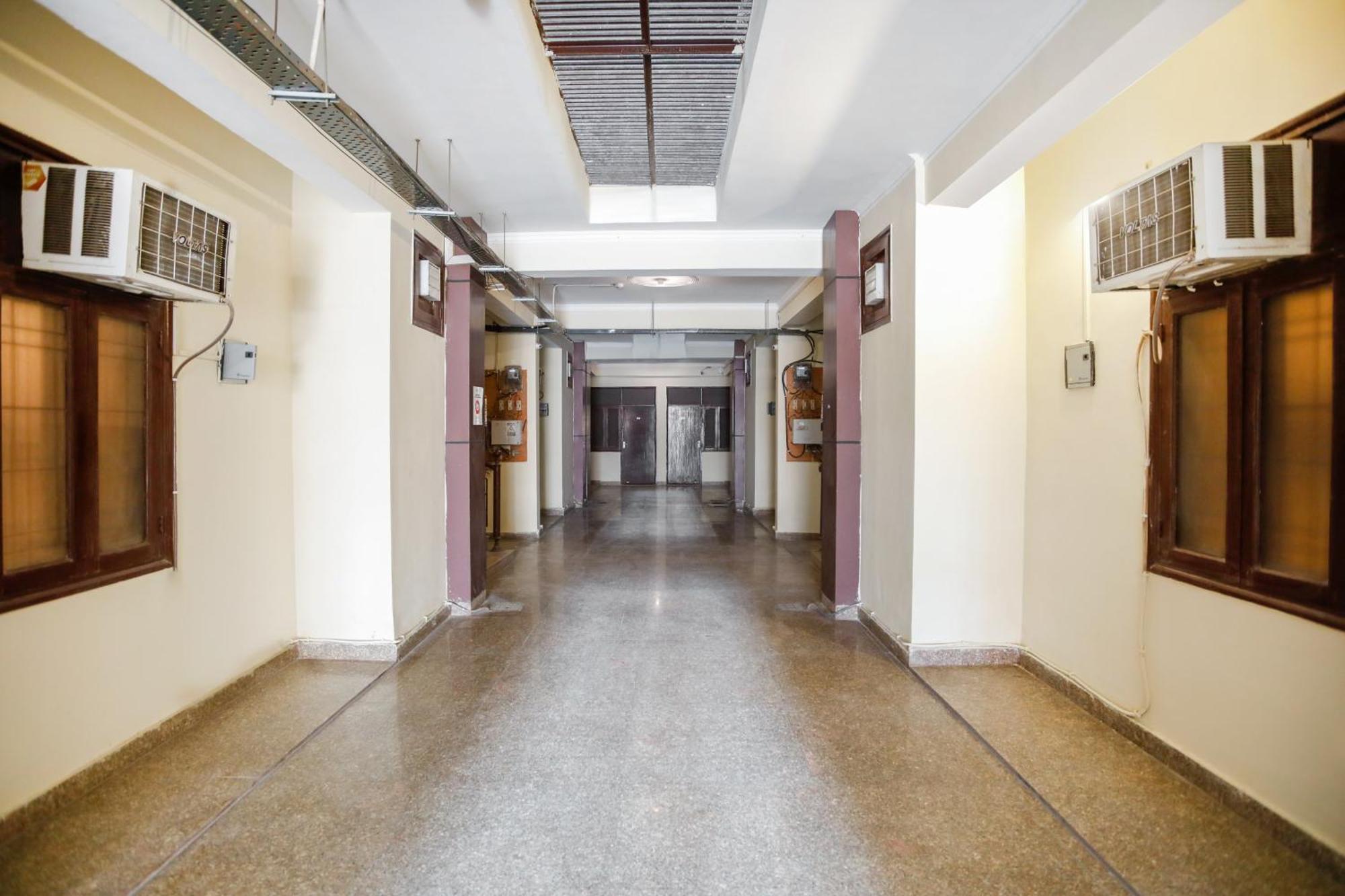 Hotel O Av Residency Near Botanic Garden Of Indian Republic Noida Exterior foto