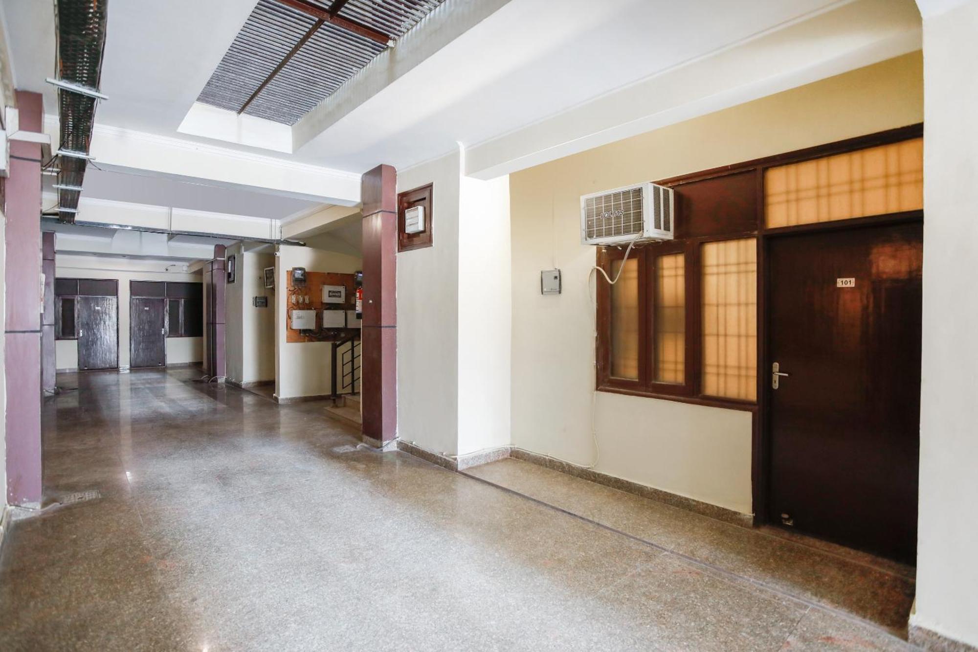 Hotel O Av Residency Near Botanic Garden Of Indian Republic Noida Exterior foto
