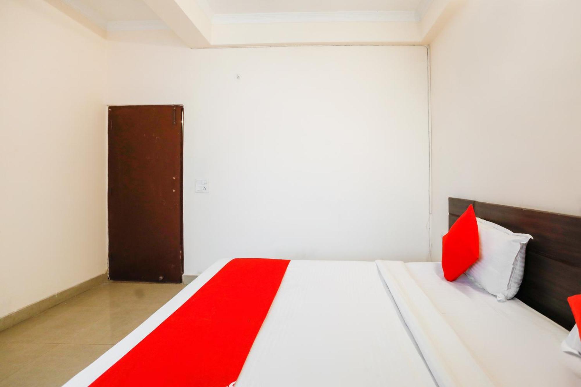 Hotel O Av Residency Near Botanic Garden Of Indian Republic Noida Exterior foto