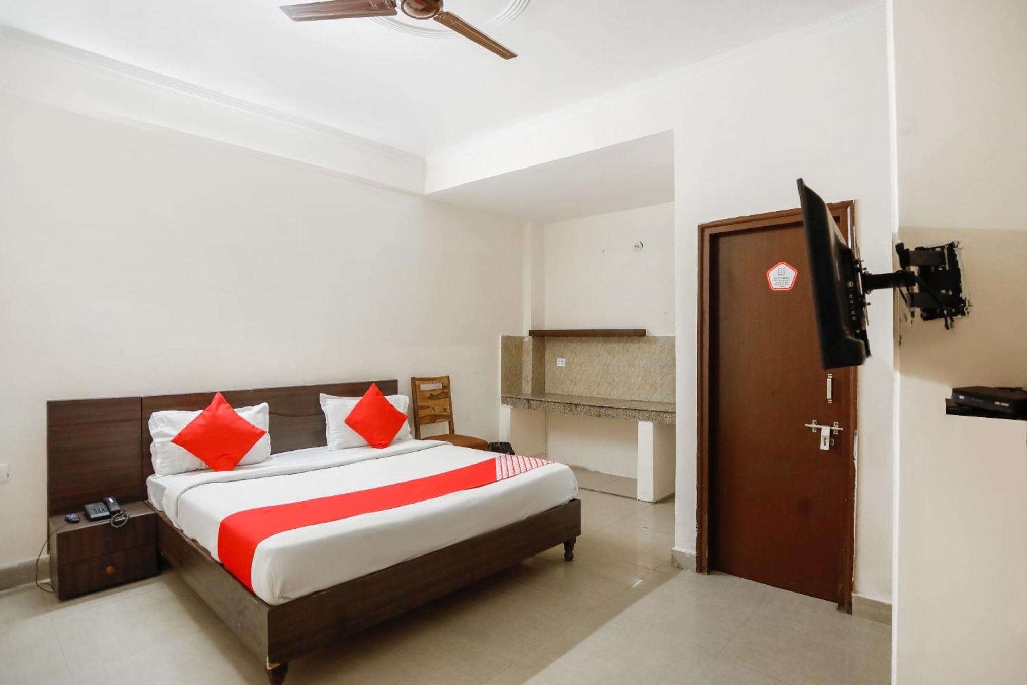 Hotel O Av Residency Near Botanic Garden Of Indian Republic Noida Exterior foto